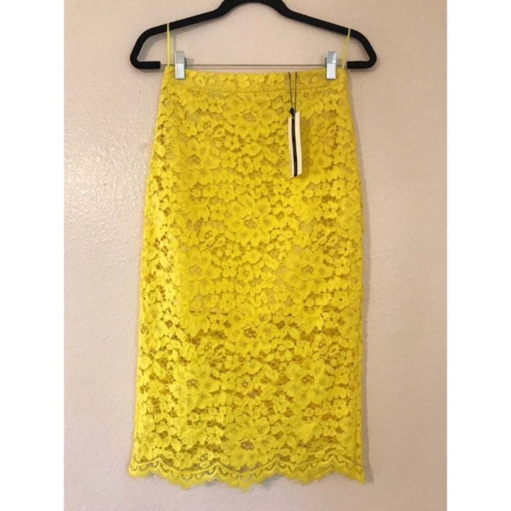 - TopShop yellow lace skirt size 4 NWT